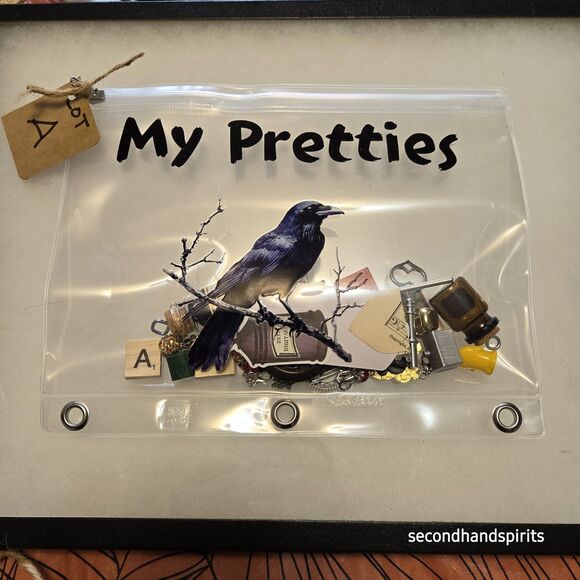 My Pretties Raven Crow Assemblage Art Crafting Lot Vintage Buttons Charms Lot A - Picture 2 of 5